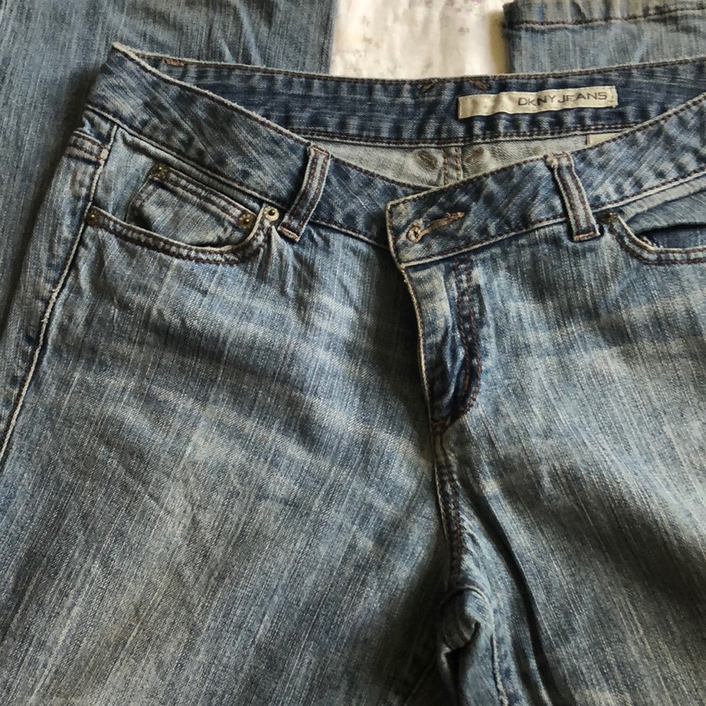 Jeans - Picture 2 of 3